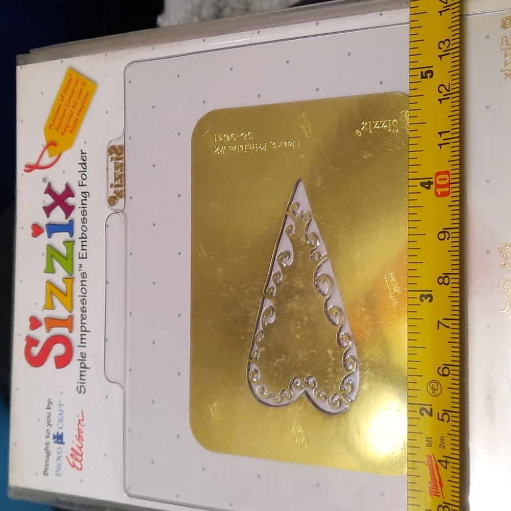 Sizzix Simple Impressions primitive heart #2 Embosser